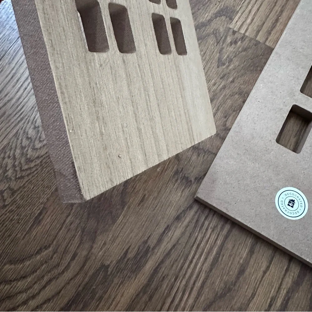 Decocrated wooden house decor